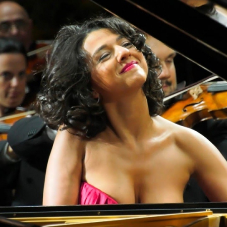 Zubin Mehta with Khatia Buniatishvili - Schumann: Piano Concerto in A Minor, Op. 54